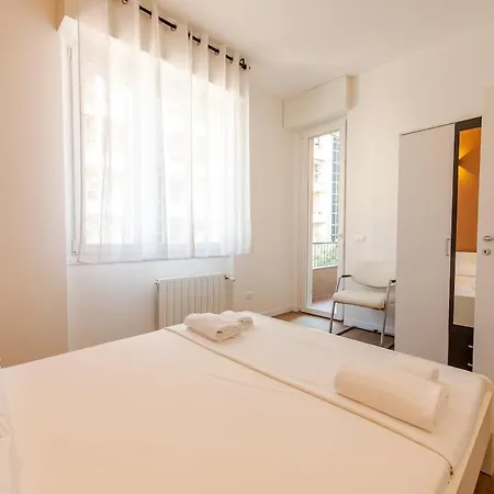 Daire Costanza Luxury Milano