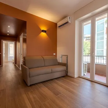 Costanza Luxury Milan